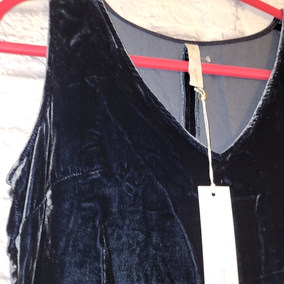 Studio 412 Navy Velvet Knee Length Midi Dress Size XS - Picture 7 of 9